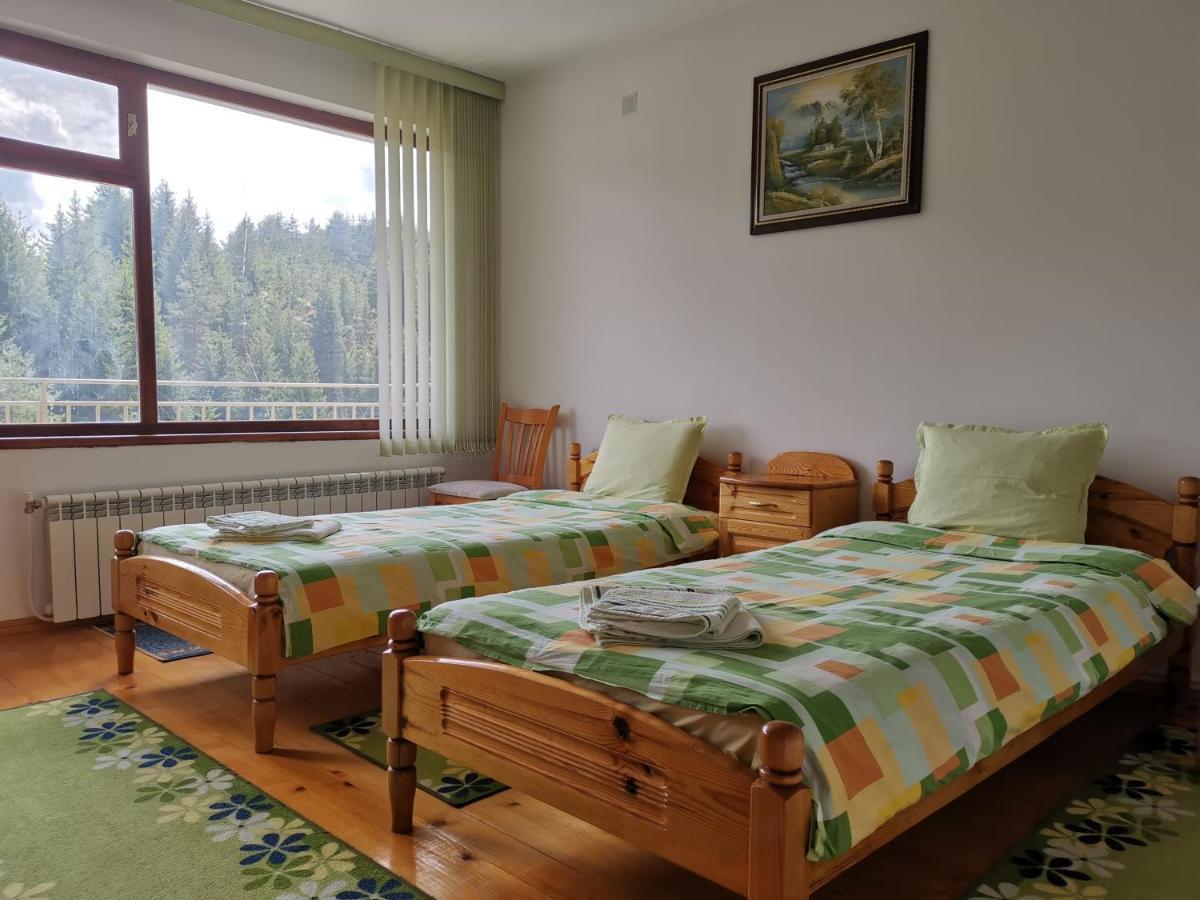 Guest House Milka Yagodina Buitenkant foto